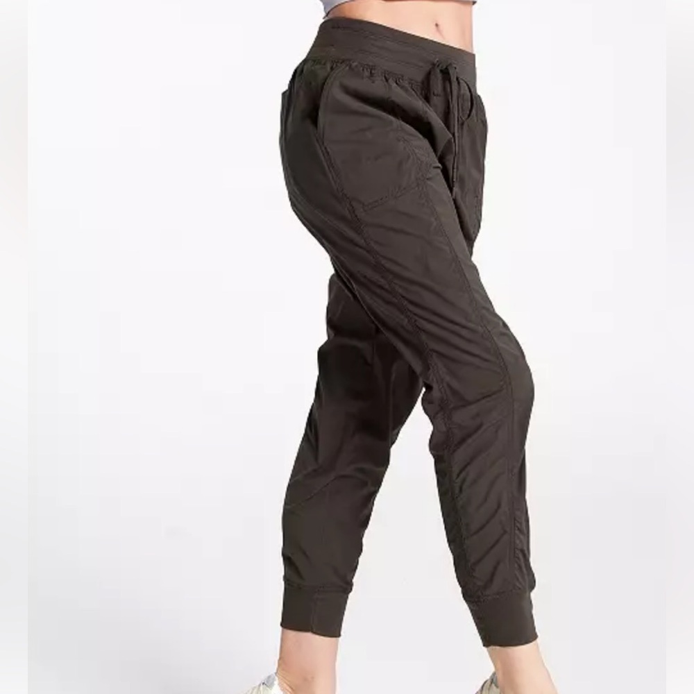Calia Effortless Nyluxe Joggers
